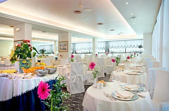 Hotel Ariston Бибионе Экстерьер фото